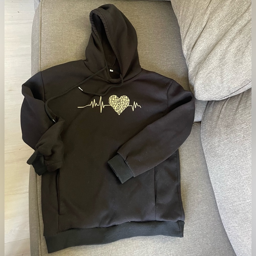 Youth girl’s SHEIN hoodie sweatshirt, size medium. Excellent condition!